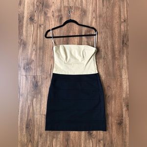 Theory trela strapless dress true khaki/ uniform size 2 NWT